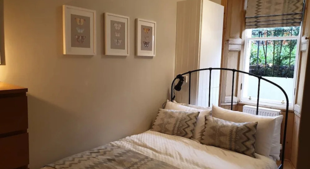 Апартаменты c 1 комнатой Cosy Flat With Garden View