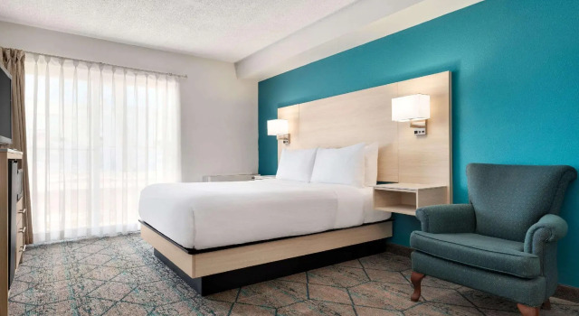 Номер Standard Ramada by Wyndham Miramichi New Brunswick