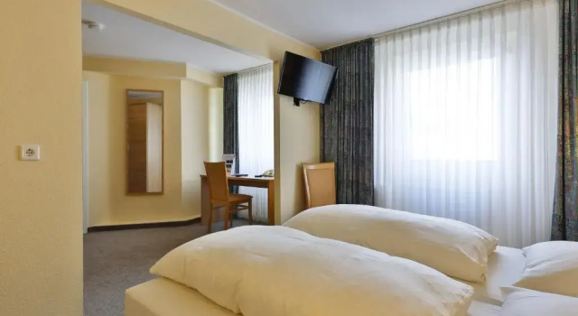 Трёхместный номер Standard City Partner Central-Hotel Wuppertal