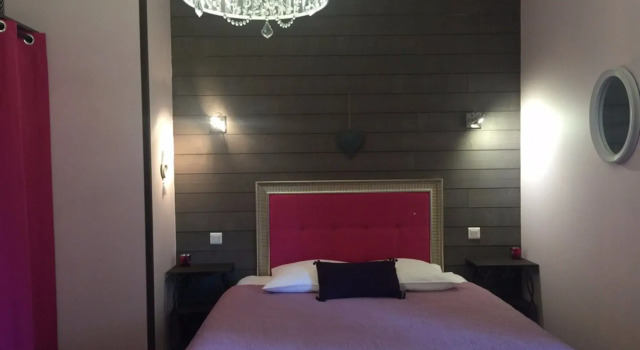 Chambres d'hôtes Ô Clair de Lune, Rezerwuj Ośrodek wypoczynkowy Hotele SPA w Dodogne Valley, SPA