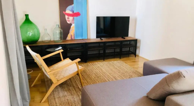 SeaYou!***Charming 1-bedroom rental unit in the old city center of Cres, Prenota Appartamento Hotel a Isole Quarnerine con parcheggio, Parcheggio