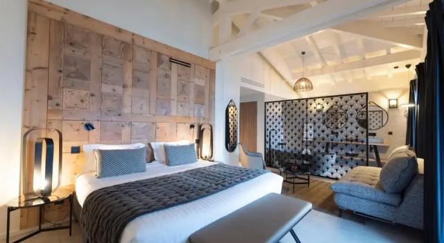 Номер Premier LAnderenis Boutique Hôtel