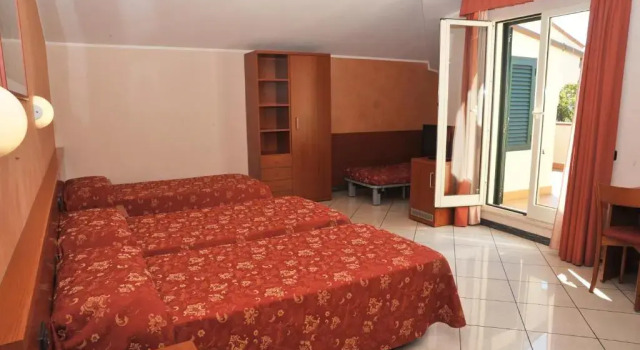 Четырёхместный номер Standard Hotel Stazione