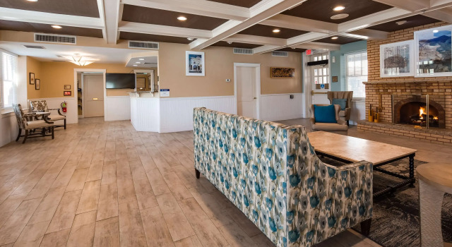 Best Western Plus Plaza Hotel