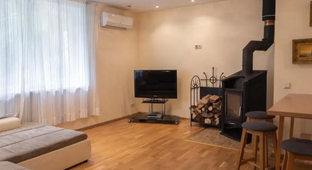 Family-friendly 2 rooms apartment with view to a forest, Boek Appartement Priekule Klaipėda