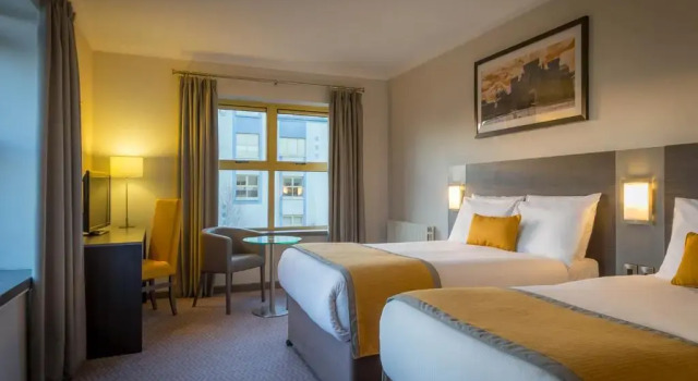 Двухместный номер Standard Newtown Park Hotel