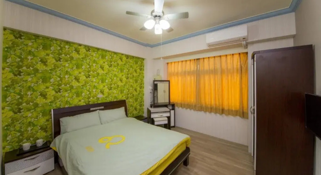 Book Hostel