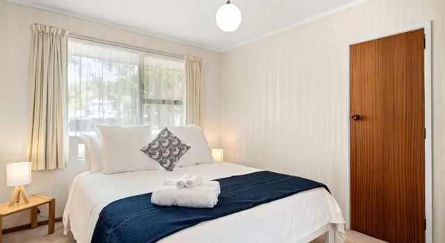 Stay Tauranga Beach House, Забронировать Дом для отпуска Коттеджи Тауранга, Коттедж