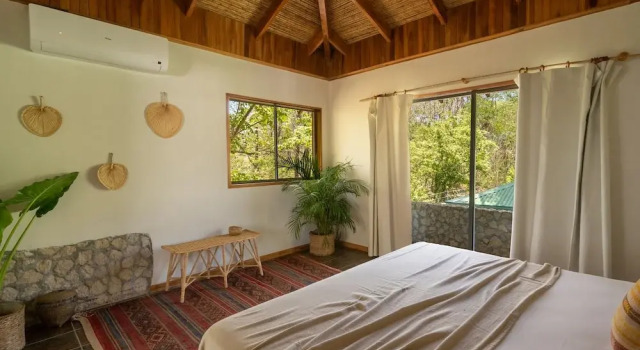 Номер Comfort Dream Surf House Avellana