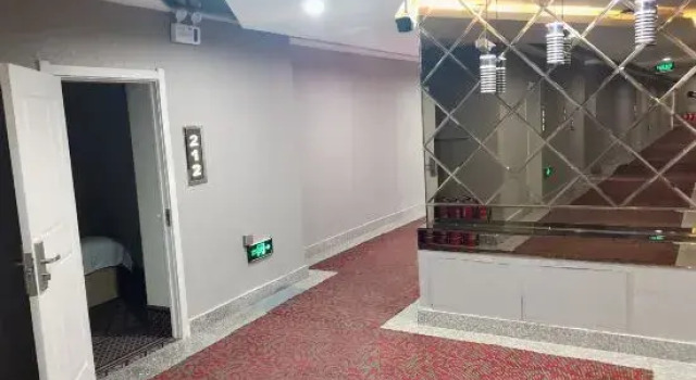 Wuchang Yijia Business Hotel, Varaa Hotelli Harbin Heilongjiang