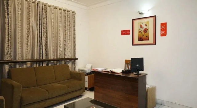OYO 23239 10 Blossoms Service Apartments, Забронировать Апартаменты/квартира Отели штата Махараштры с завтраком, Завтраки