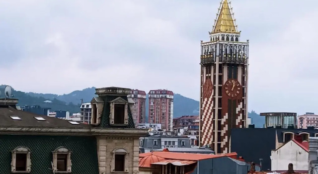 apartment on melashvili 4 old batumi, Book Apartment Batumi 