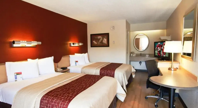 Четырёхместный номер Standard Red Roof Inn Lexington South