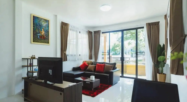 Коттедж Deluxe с 2 комнатами Baan Nern Khao Resort Pattaya