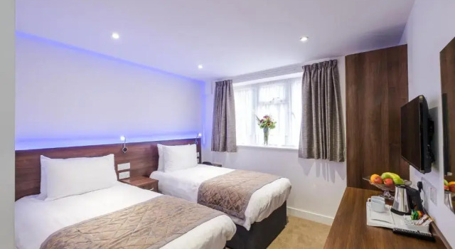 Двухместный номер Standard Signature Hotel London