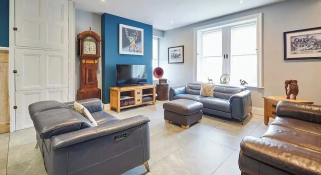 House Sleeps 10 With Parking and Garden, Book Hotel 3-stjernede hoteller i Merseyside, 3*
