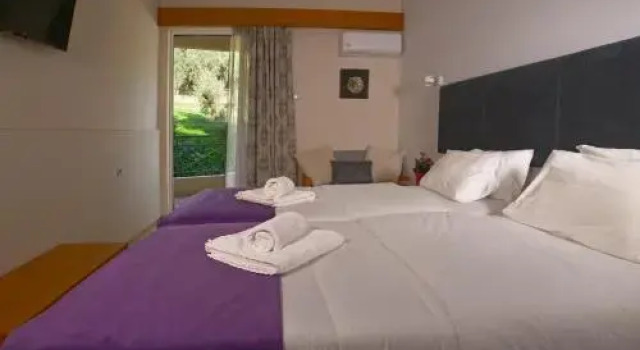 Antikyra Beach Hotel, Book Hotel Hotels in Central Greece with Parking, Parking