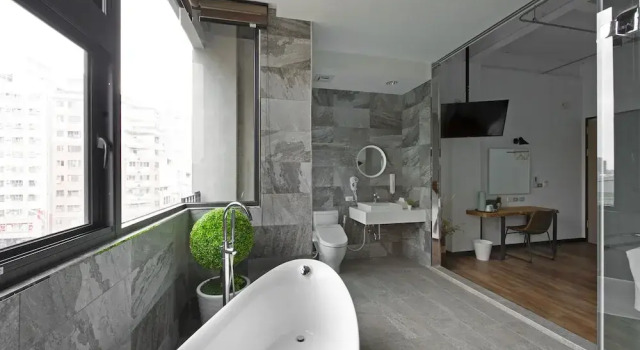 Двухместный номер Superior с балконом OX Suites