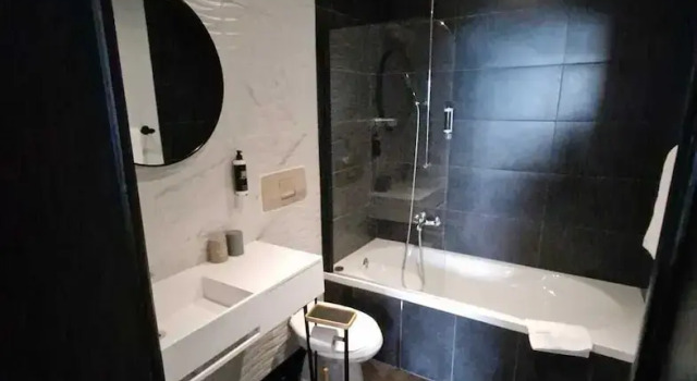 Двухместный номер Standard с балконом и с видом на озеро Hotel Parc & Lac