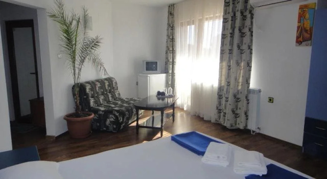 Zenith Guest House