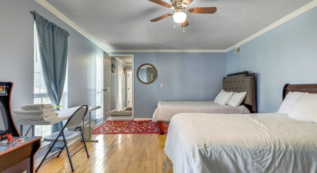 Suburban Sanctuary: Peachtree Corners Getaway, Buchen Sie Ferienhaus Peachtree Corners USA