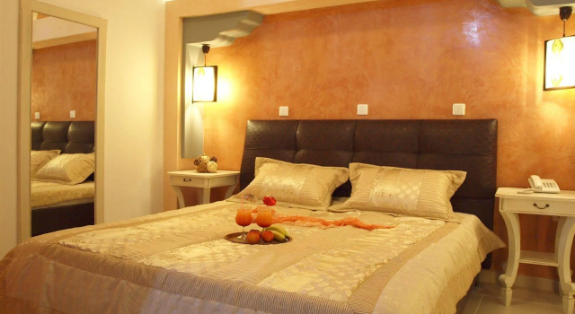 Smaragdi Hotel