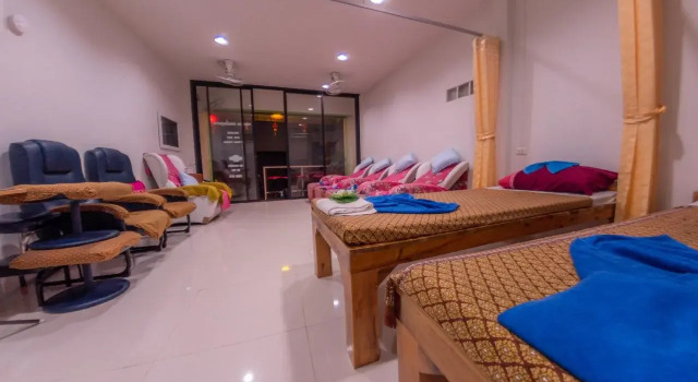 Enrico Hostel Patong