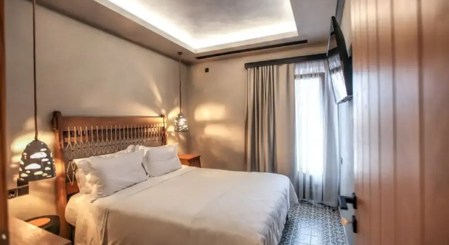 Двухместный люкс Premium с балконом и с видом на горы Meteora Heaven and Earth Kastraki premium suites