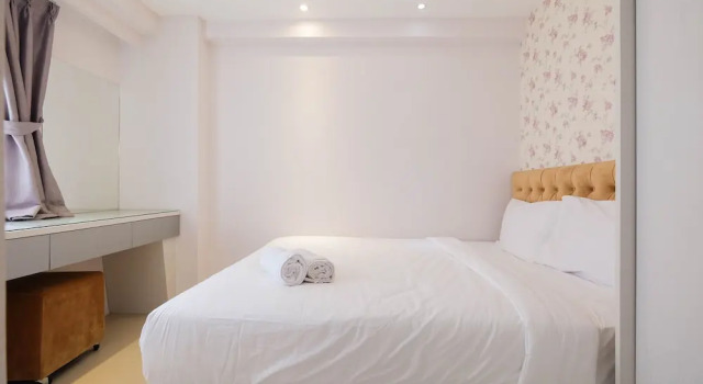Номер Standard Cozy and Elegant 2BR Bassura Apartment