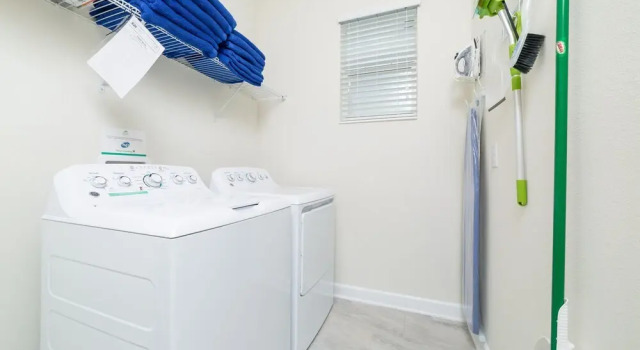 Tr_536r Oasis Belle 6 Bedroom Home, Забронировать Дом для отпуска Виллы Фор Корнерз, Вилла