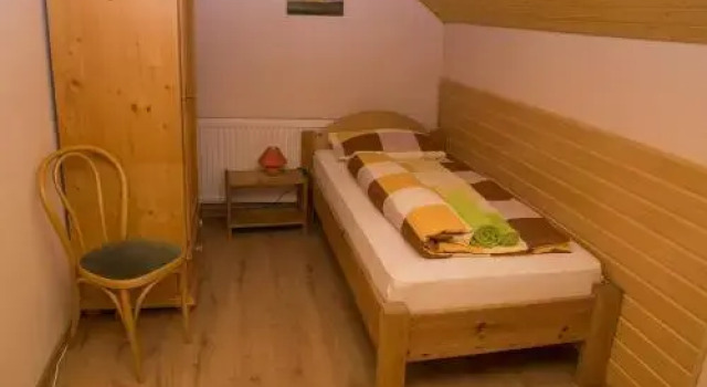 TOLNA VENDéGHáZ, Rezerwuj Hotel Bonyhád 
