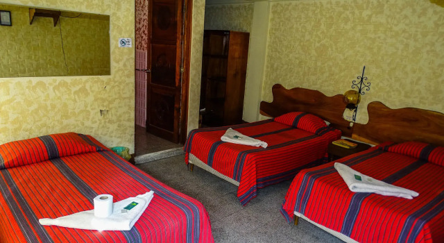 Hostal Abu - Hostel, Book Hostel / Vandrerhjem Hostels i Lake Atitlán, Hostel / Vandrerhjem