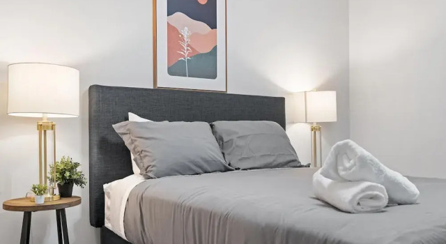 Stylish 2BR Near UT Highland Evonify, Забронировать Апартаменты/квартира Апартаменты Остина, рядом с Торговый центр The Linc, Апартаменты/квартира