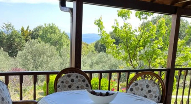 Poyraz Ada Evi, Rezerwuj Dom wakacyjny Domki letniskowe w Bozcaada, Domek