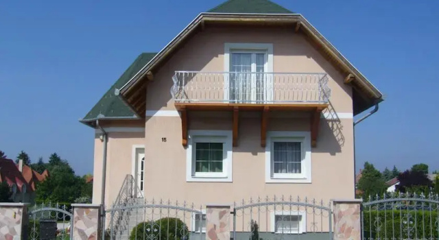 Haus Betty, Buchen Sie Ferienwohnung Gyenesdiás 