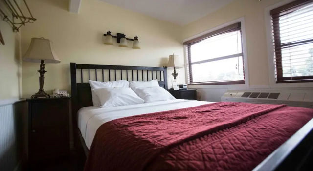 Двухместный номер Standard Delta King Hotel