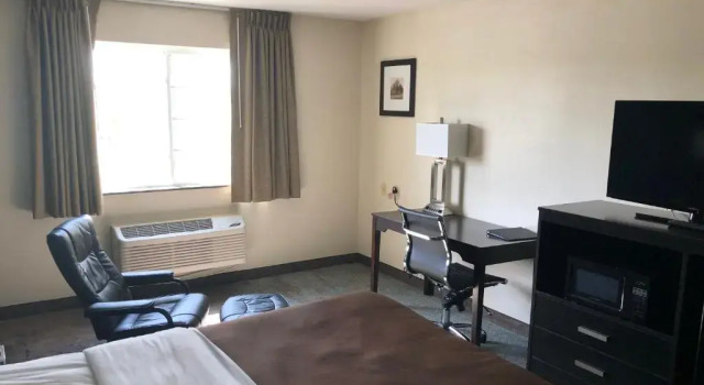Номер Standard AmericInn by Wyndham Maquoketa
