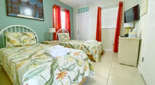 Апартаменты BeachTrail Lodging
