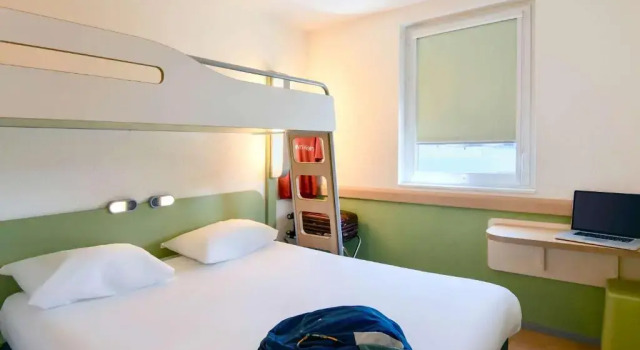 Трёхместный номер Standard Ibis Budget Nantes Rezé Aéroport
