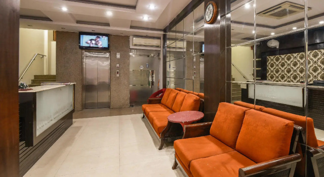 Hotel Universe Inn