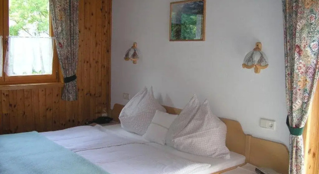 Pension Kasbergblick, Book Hotel Gruenau im Almtal 