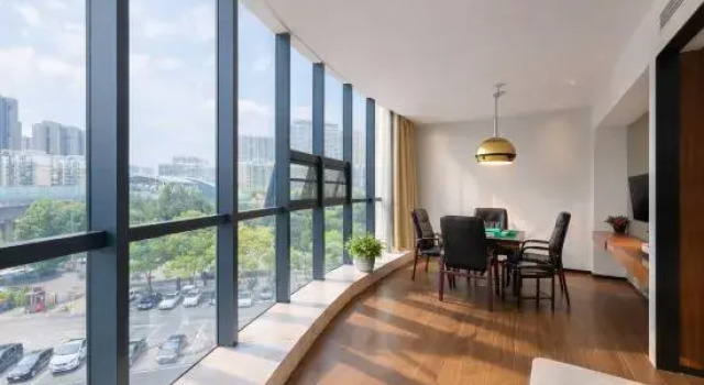Люкс Borryue Hotel (Wuhan Houhu Avenue)