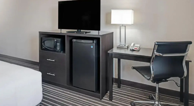 Люкс Super 8 by Wyndham Omaha I-80 West