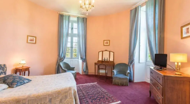 Семейный номер Standard Hôtel & SPA Château de La Côte - Brantôme