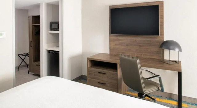 Номер Standard La Quinta Inn & Suites by Wyndham Spokane Downtown