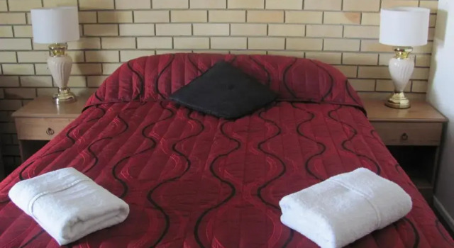 Nambour Central Motel, Book Motel Diddillibah Queensland