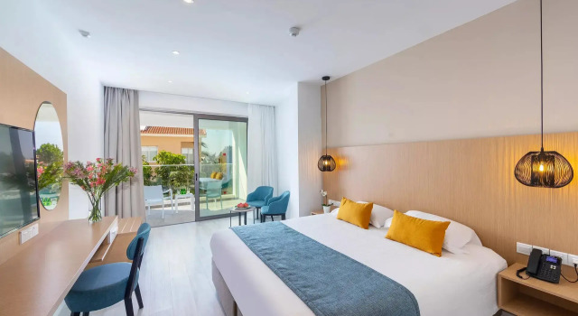 Номер Standard Leonardo Crystal Cove Hotel & Spa - Adults only