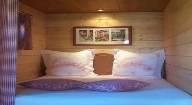 La Roulotte de la Vallée du Lot, Rezervovat Hotel Hotely v Lot Valley s parkováním, Parkování