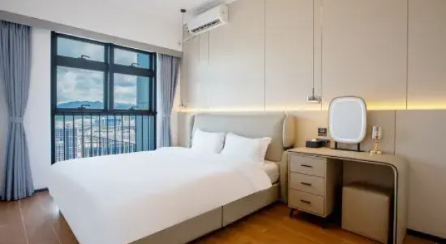 Люкс с 2 комнатами с видом на город Weier Century Hotel (Dayuecheng Sanya Romance Park)