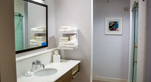 Номер Executive Hampton Inn-Pontiac